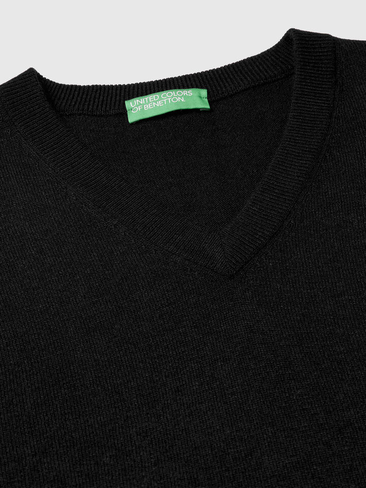 S/L V NECK SWEATER Men image number 6